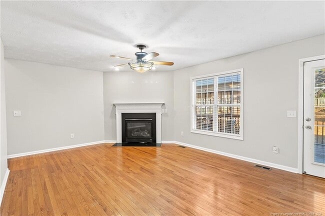 Building Photo - 132 Cedar Ln