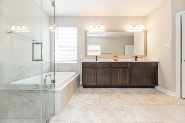 Building Photo - 12507 Point Arbor Court