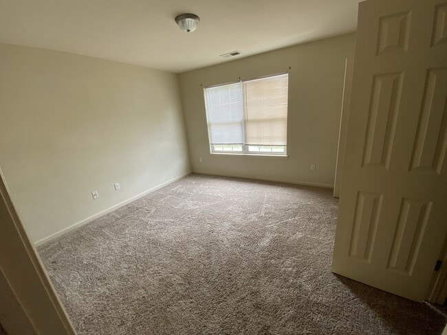Building Photo - Country Side Apartments