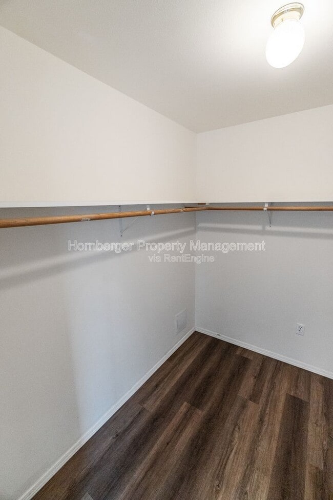 Building Photo - 2316 N Wilbur Rd