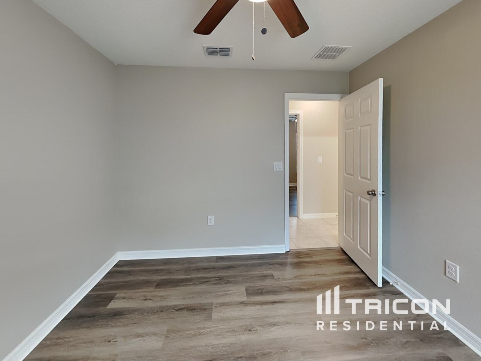 Building Photo - 624 Bullrush Ct