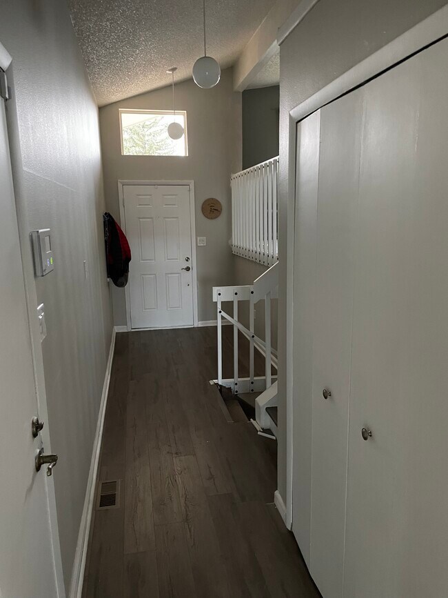 Building Photo - 3735 Misty Meadows Dr