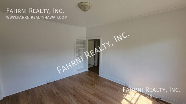 Building Photo - Fully Remodeled 2 bedroom 1 bath single fa...