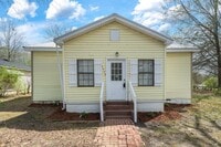 Building Photo - Fully Renovated 3BR/2BA Home in Pell City ...