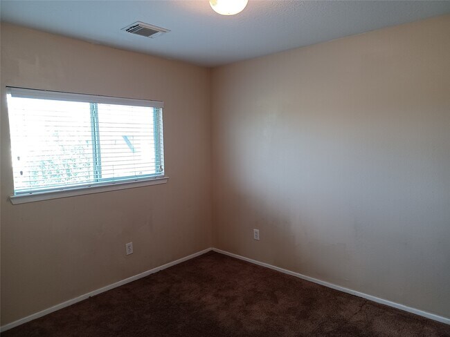 Building Photo - 20526 Patriot Park Ln