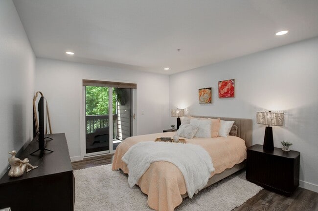 Building Photo - Modern 1BR | Prime Boulder + Gold Run Perks
