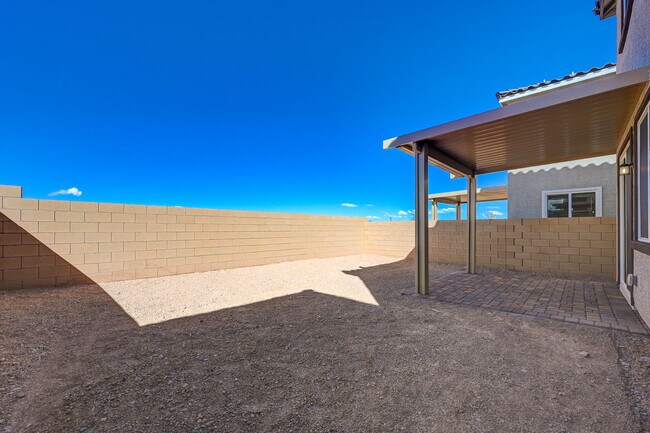 Building Photo - 8532 W Agate Ave