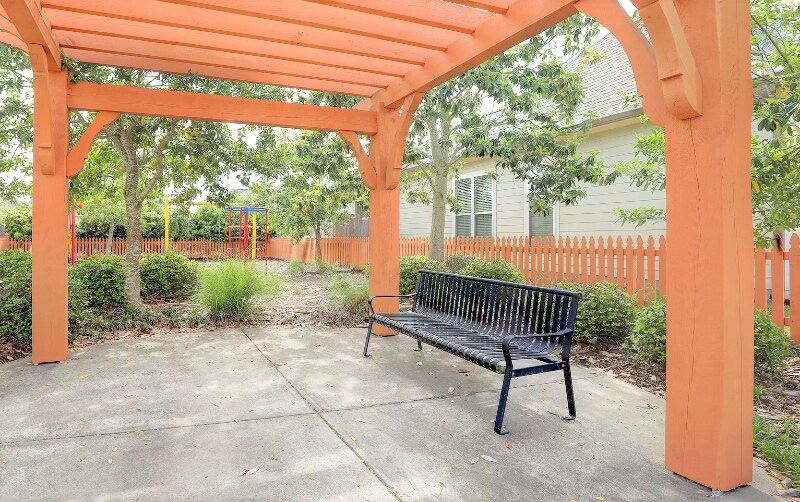 Building Photo - 100 Pettigrove Dr