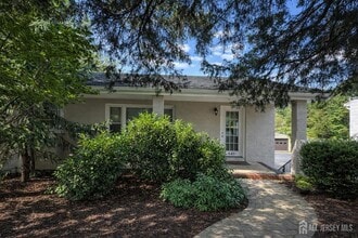 Building Photo - 445 US-202