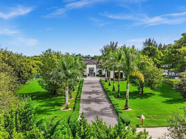 Building Photo - 6122 SW 173rd Way