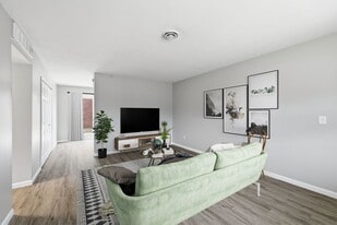 Building Photo - 84 Lasalle St