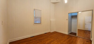 Building Photo - 1016 W Cullerton St