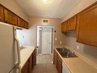 Building Photo - 4506 Laplace St