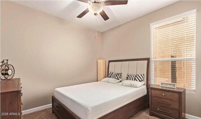 Building Photo - 1953 W Yellowbird Ln