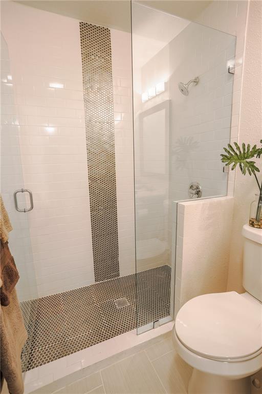 Building Photo - 407 W Odell St