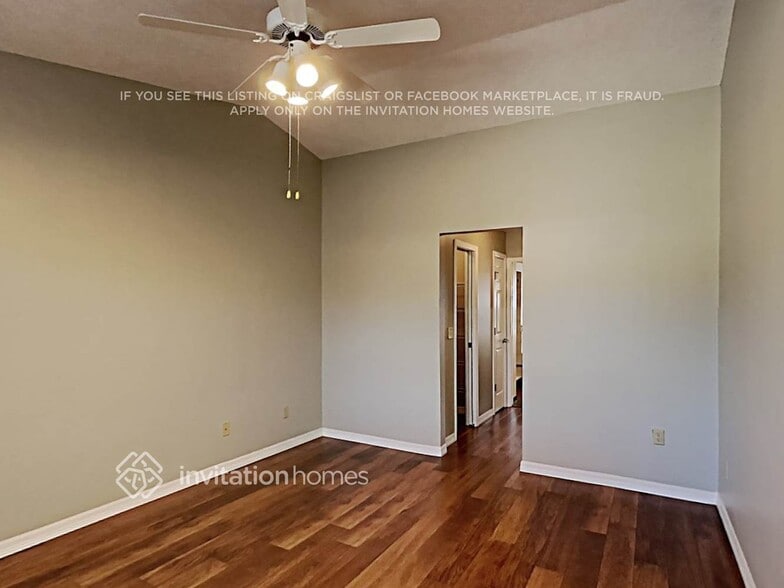 Building Photo - 1009 Dishman Loop