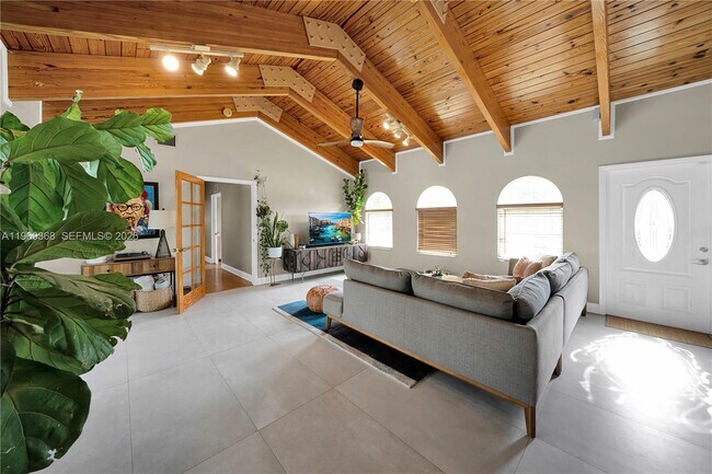 Building Photo - 18900 Belview Dr