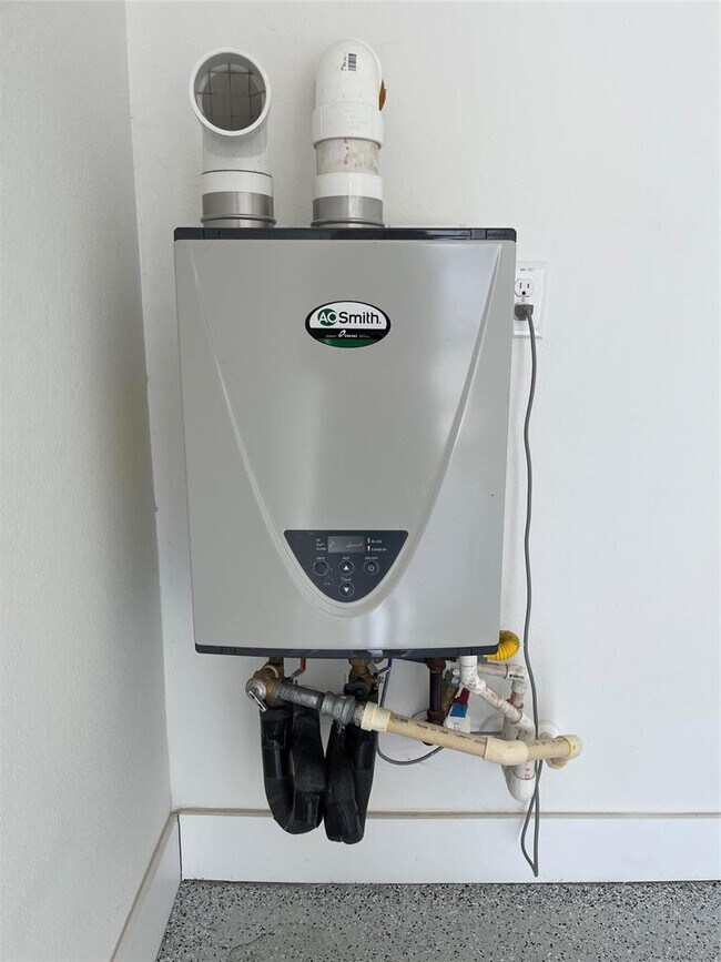 Building Photo - 1106 Walton Ln