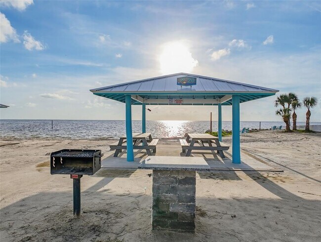 Building Photo - 4044 Headsail Dr