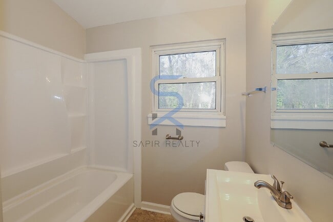 Building Photo - Move in before January 31st and get $100 OFF your rent for the first 3 months — PLUS a $250 Amazo...