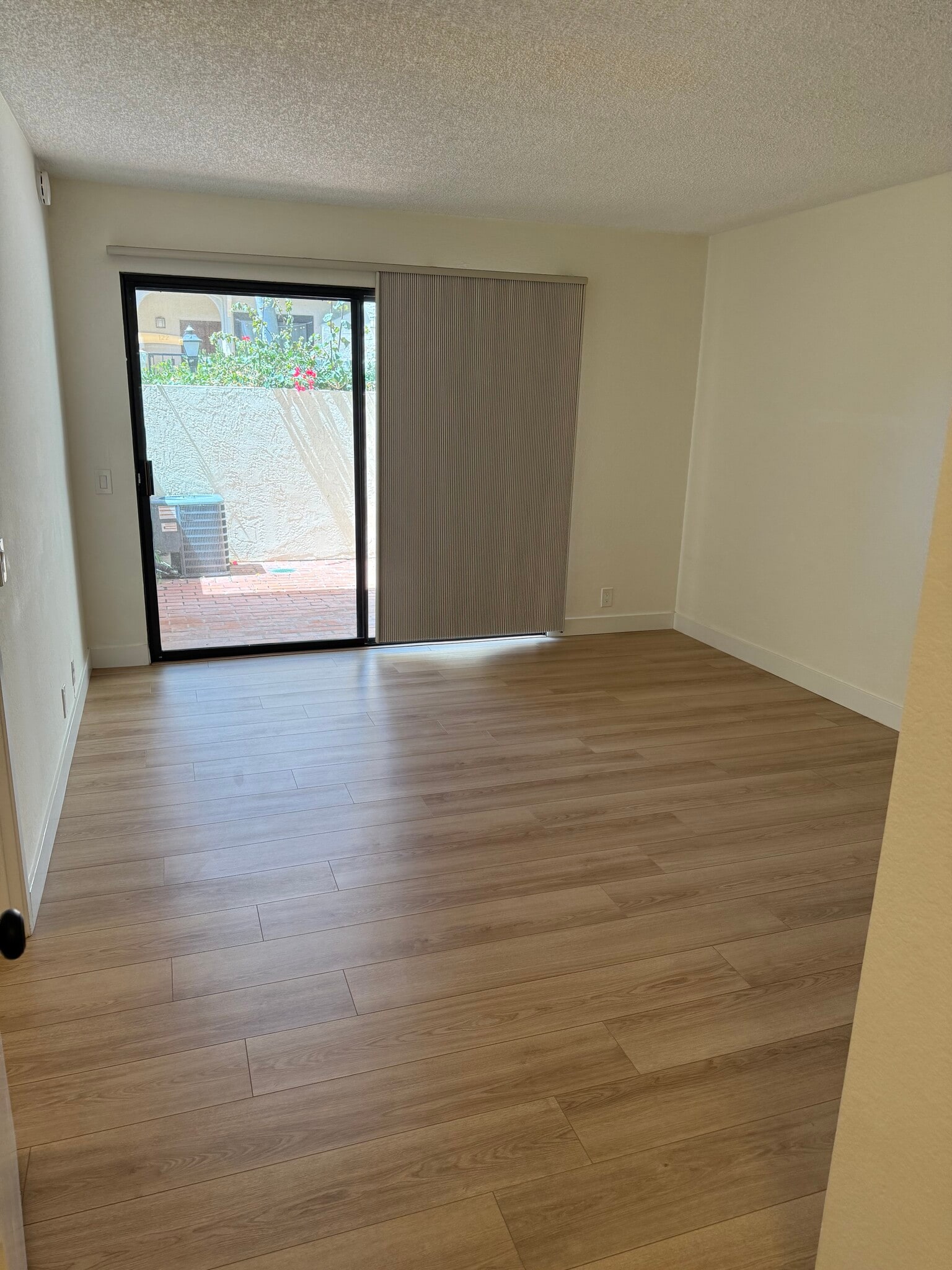 Building Photo - 4235 Porte de Merano