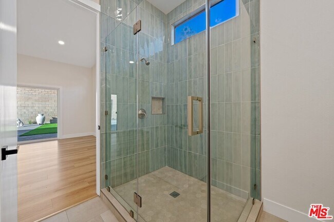 Building Photo - 70895 Ironwood Dr