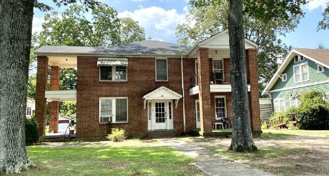 Primary Photo - 1512 Christine Ave