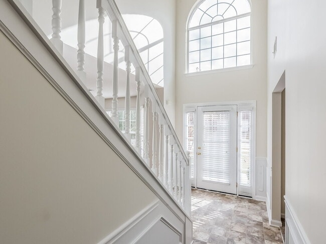 Building Photo - 1008 Spaniel Terrace