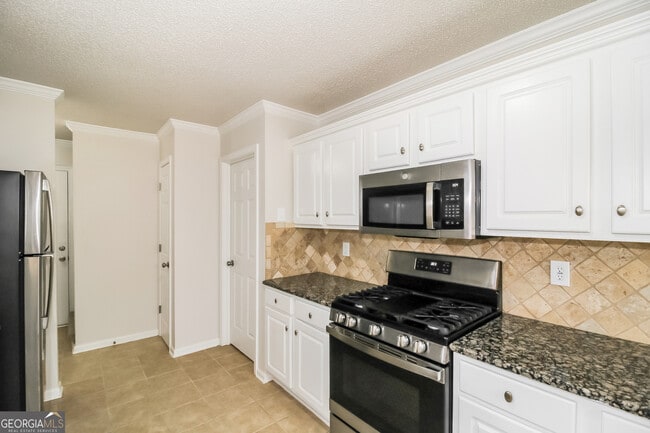 Building Photo - 148 Parkside Dr