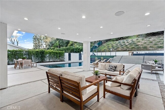 Building Photo - 4001 Coldstream Terrace