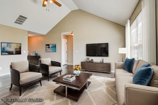 Building Photo - Beautiful all brick 3 bed 2 bath house in ...