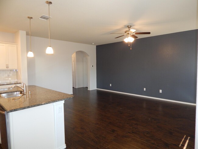Building Photo - 1310 Stonewall Ridge