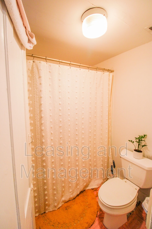 Building Photo - 7 Ann St