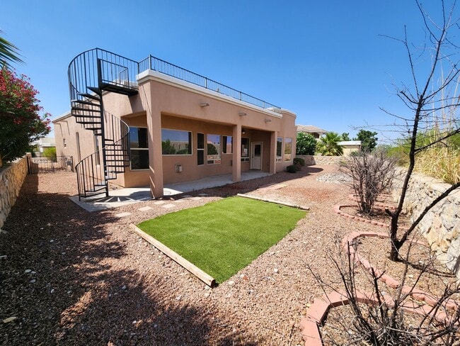 Building Photo - 4189 Capistrano Ave