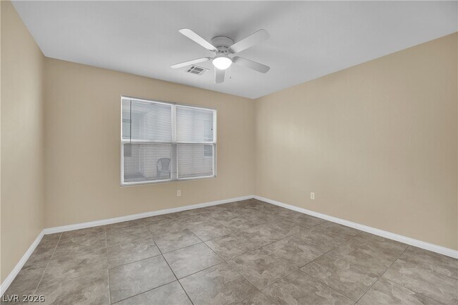 Building Photo - 9965 Lorian St