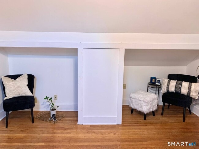 Building Photo - 417 Brightwood Ave