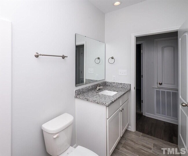 Building Photo - Cozy Ranch Home with Modern Upgrades in Durham