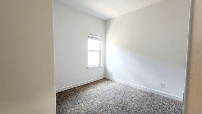 Building Photo - NEW 3 Bedroom home in ZANJERO TRAILS!