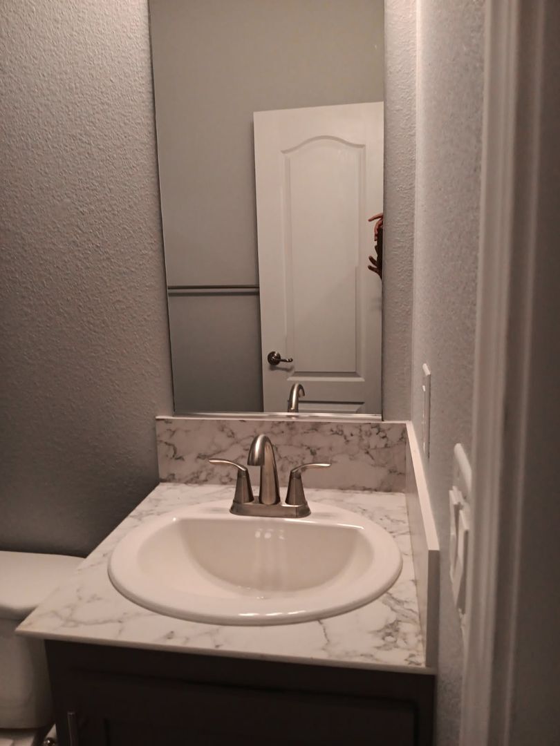 Building Photo - Anthony's