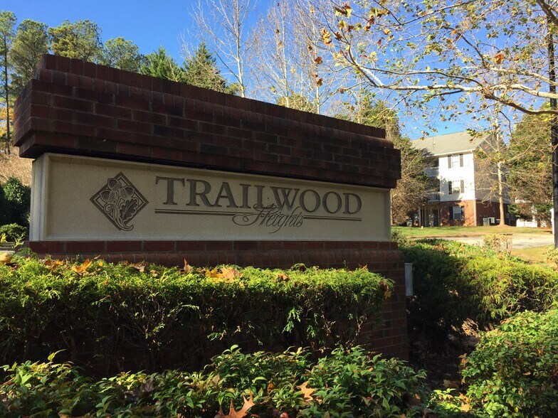 Complex entrance - 1801 Trailwood Heights Lane