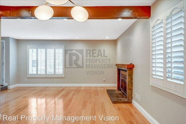 Building Photo - 3 br, 2.5 bath House - 3928 Ackerman Drive