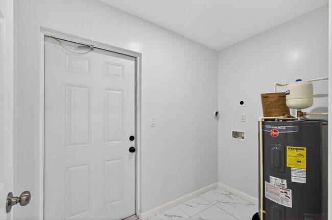 Building Photo - 3255 Avenue J