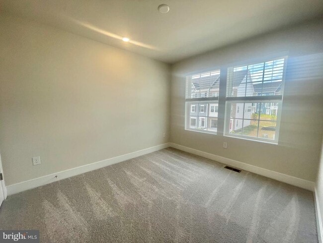 Building Photo - 2264 Marcy Dr