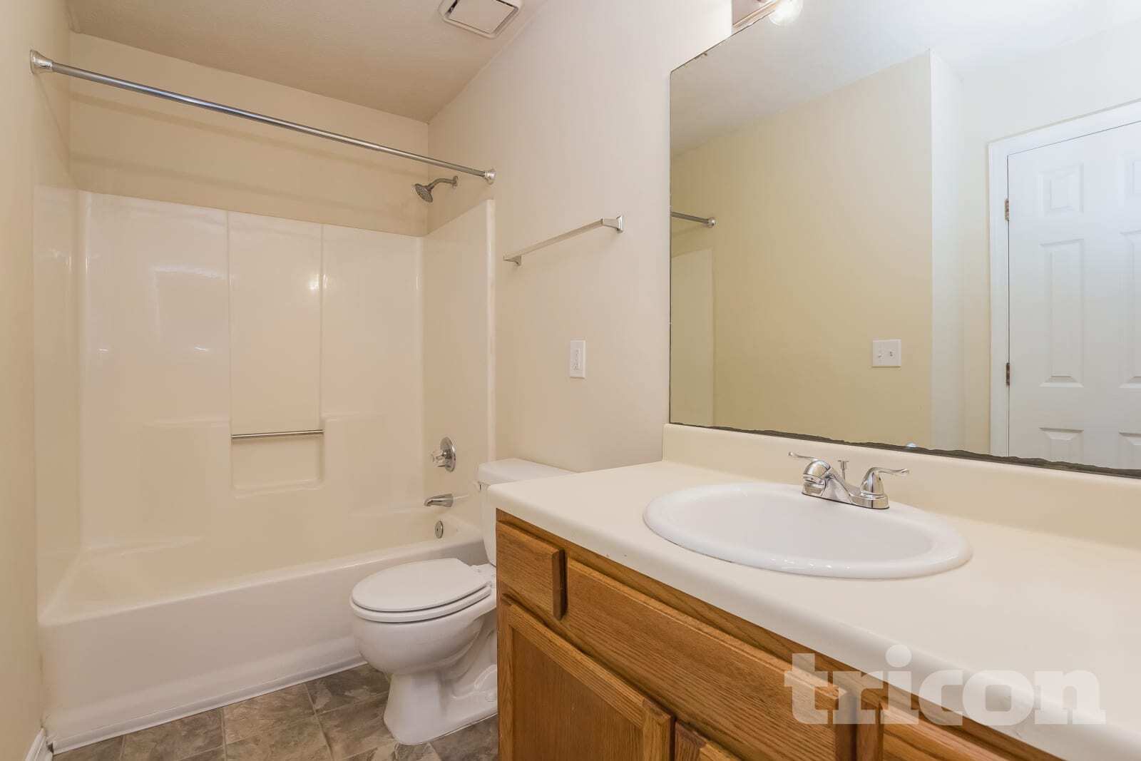 Building Photo - 1145 Woodington Cir