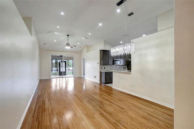 Building Photo - 3929 Washburn Pl