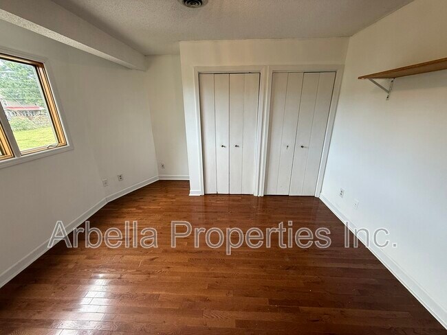 Building Photo - 4201 Wayland Blvd