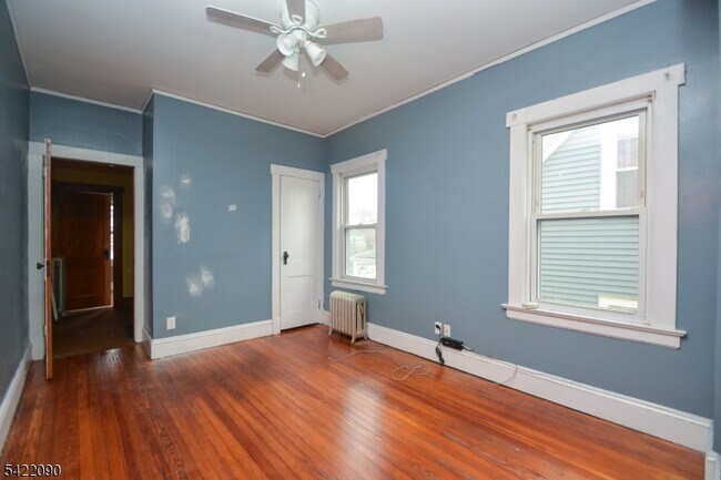 Building Photo - 308 Hoboken Rd