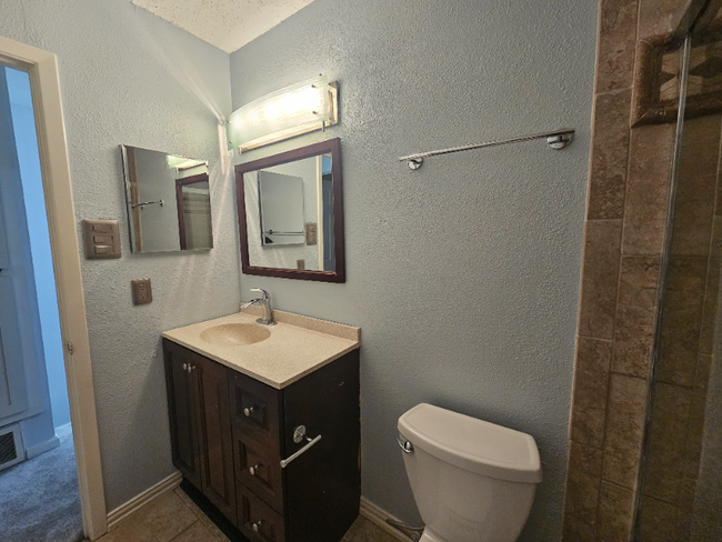 Building Photo - 2102 Via Corona