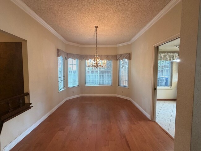 Building Photo - $4,600 | 4 Bed 2.5 Bath Available in Milpitas, CA!