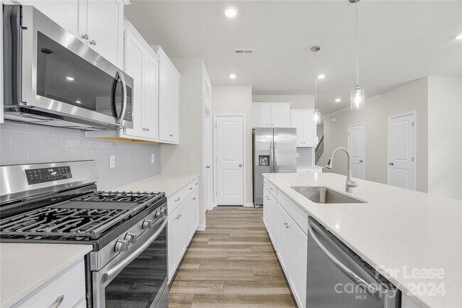 Building Photo - 14023 Turncloak Dr